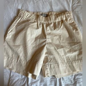 Everlane size 8 shorts
